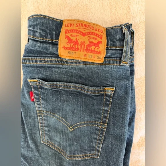 Men’s Levi Jeans - Picture 2 of 4